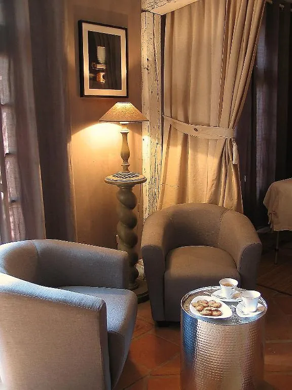 La Chartreuse Bed & Breakfast Drudas